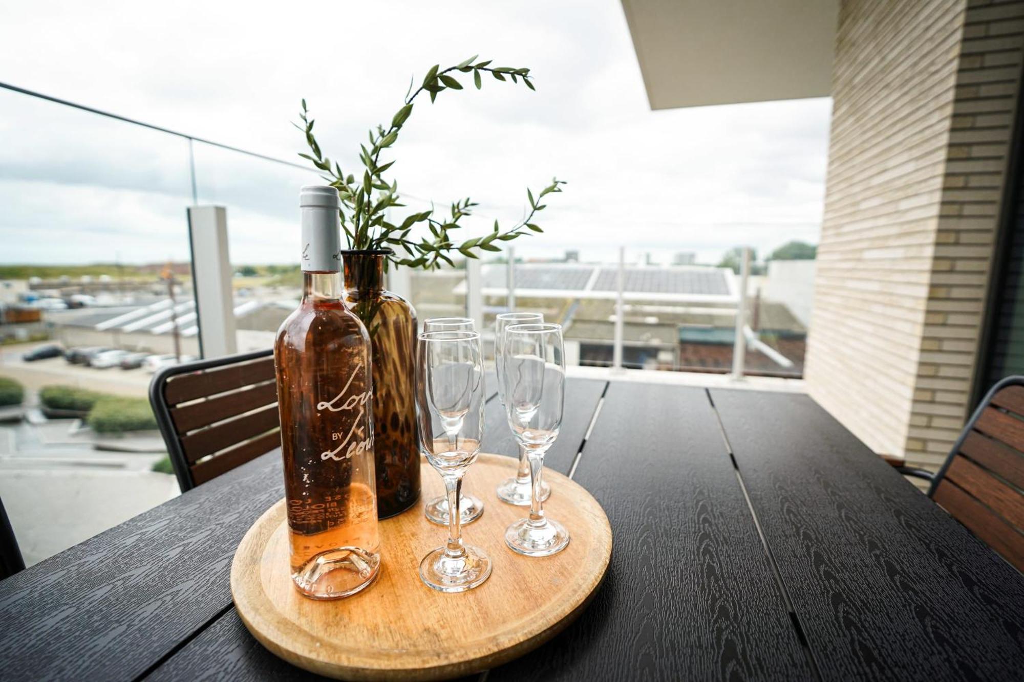 Huswell - Beautiful Apartment With Communal Pool And Gym 오스텐드 외부 사진